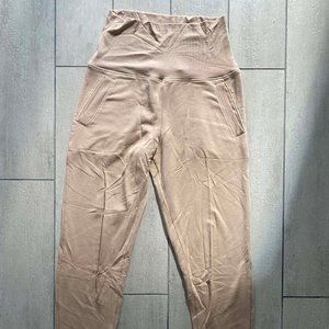 Beyond Yoga Jogger